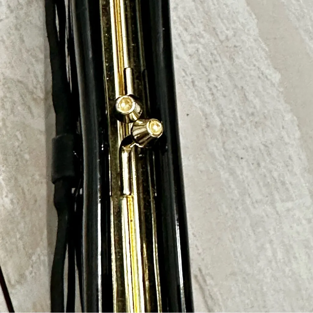 1960s Patent Leather Slim Black Clutch With Bow Detail Kiss - Image 8