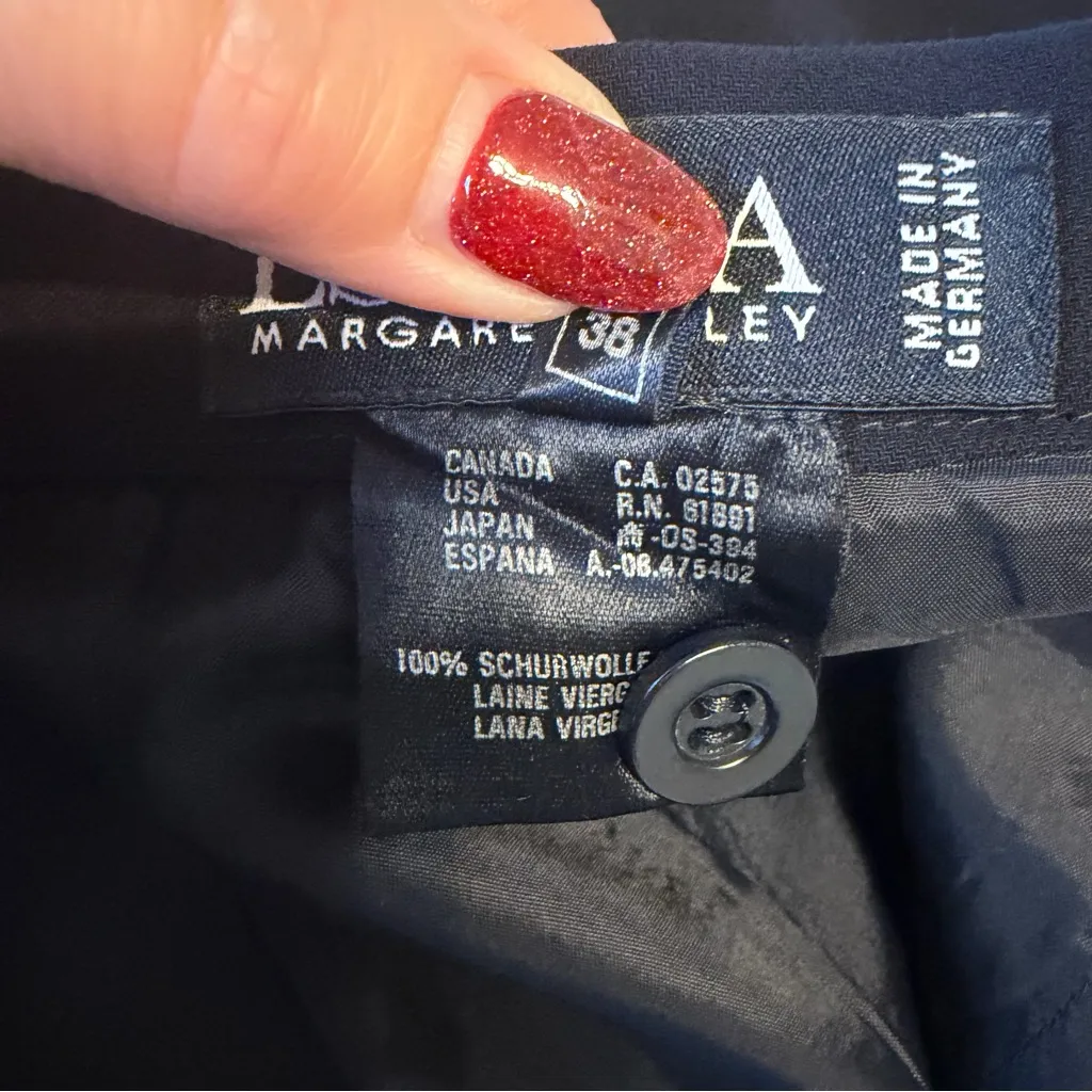 ESCADA Margaretha Ley Vintage faux wrap lightweight wool skirt size 38 (S) Black - Image 13