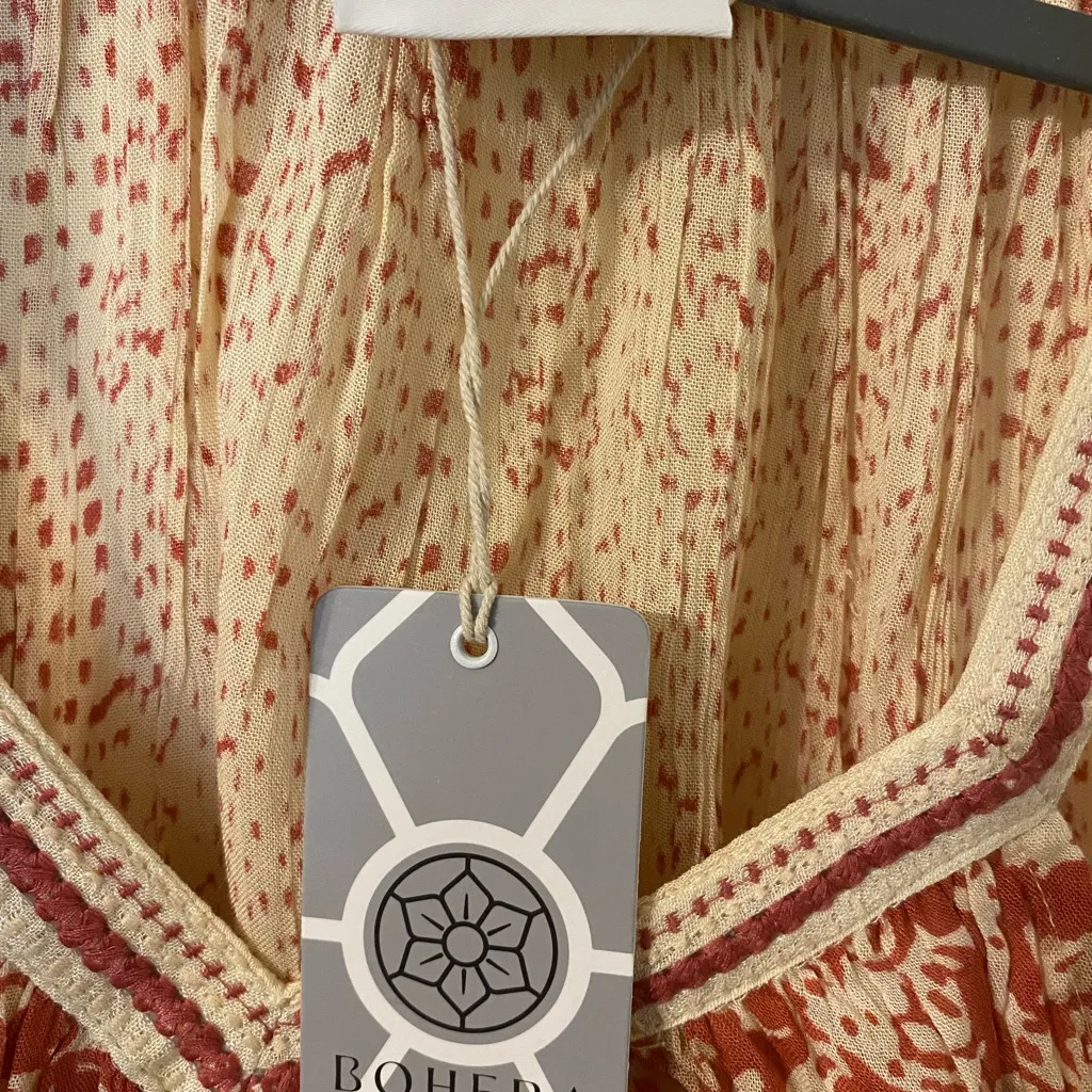 NWT Myra Bohera Aminidina Camisole Cami‎ Women’s Top Red Cream Size Medium - Image 4