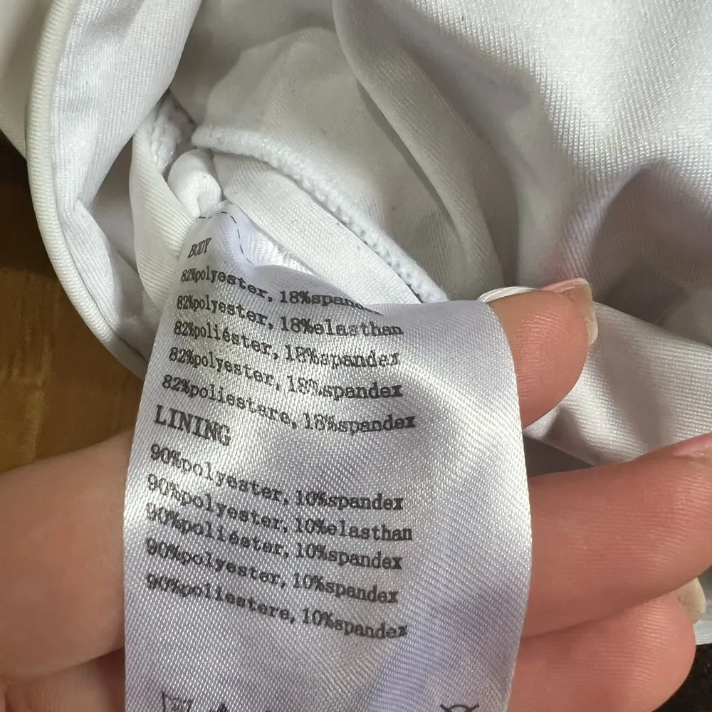 Baleaf White Racerback Sports Bra - Image 4