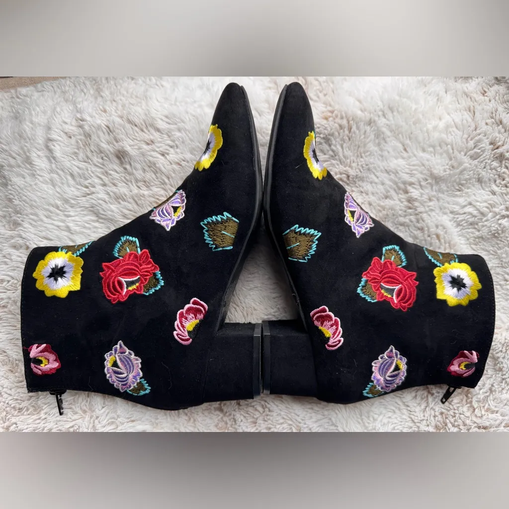Betsy Johnson Twiggy Black Floral Embroidered Faux Suede Ankle Boots- 8 - Image 3