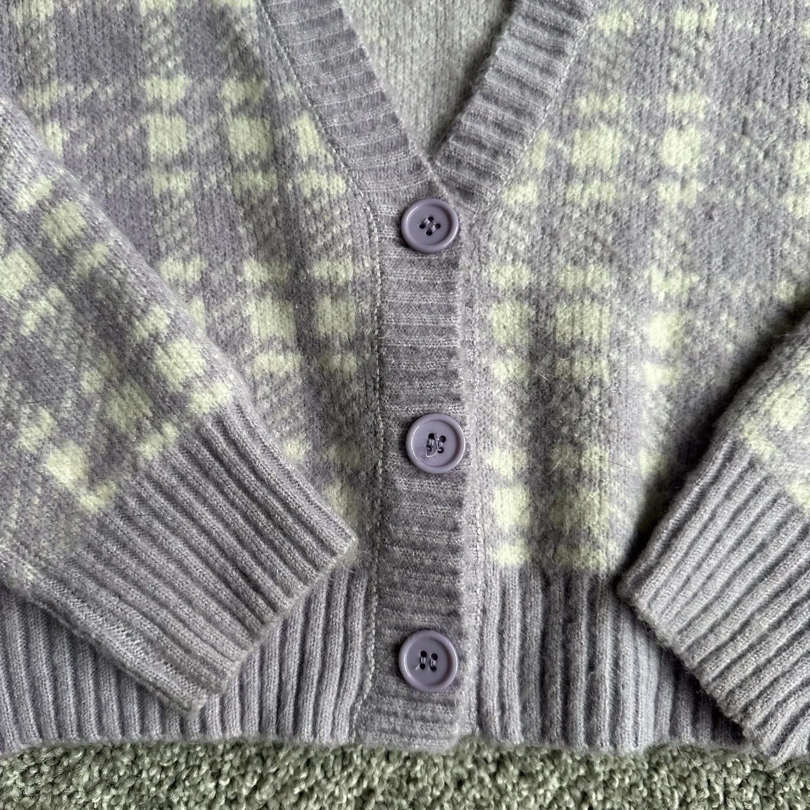 Purple cropped houndstooth button up cardigan. Size Medium Almost famous - Image 5