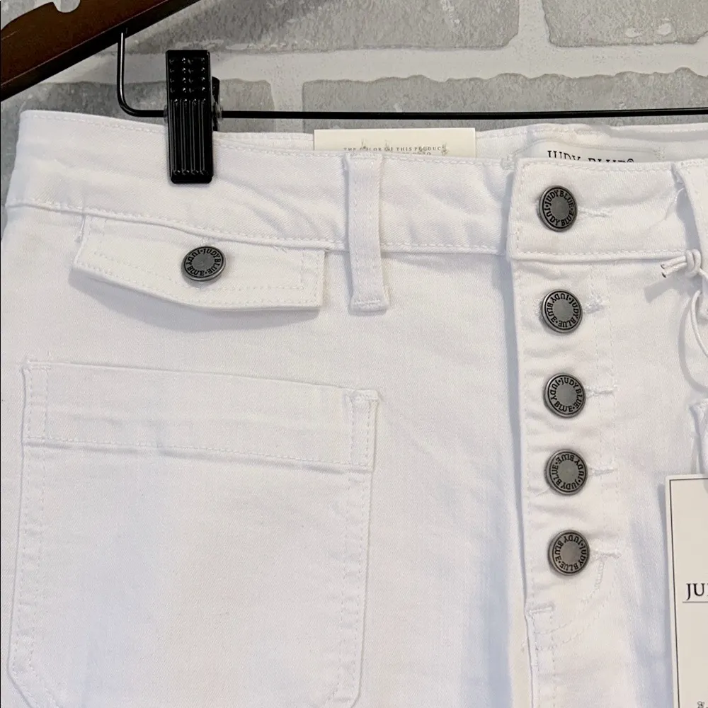 Judy Blue White Flare & Wide Leg Jeans Women’s Size 13/31 NWT - Image 4