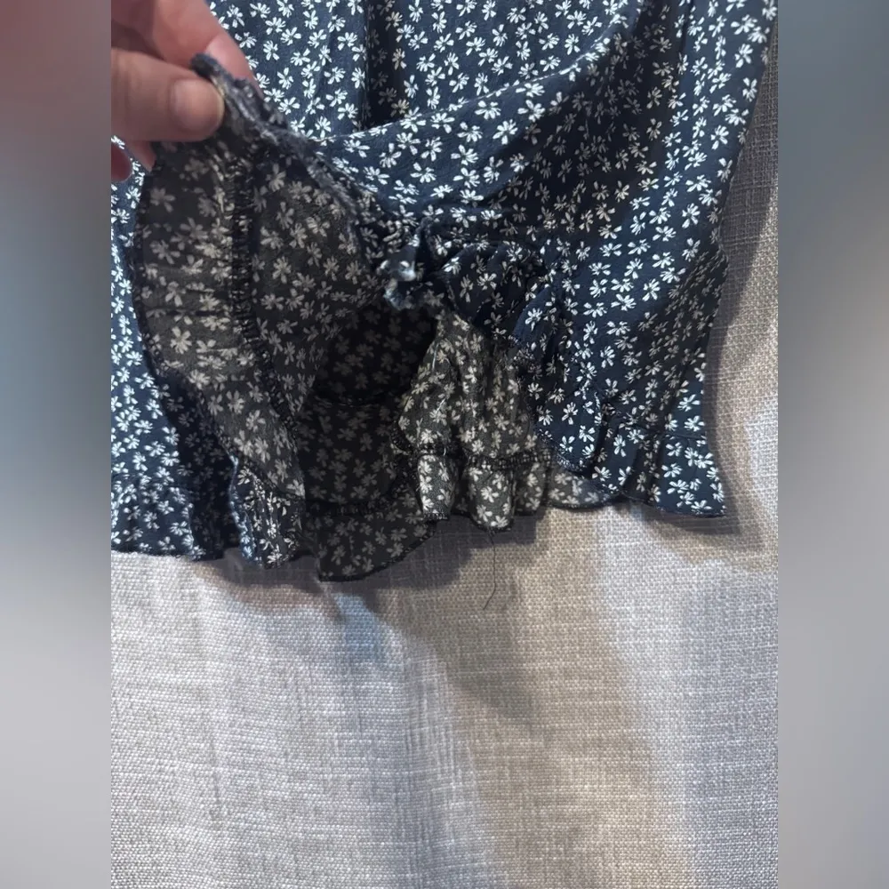 Brandy Melville flowy floral shorts - Image 2