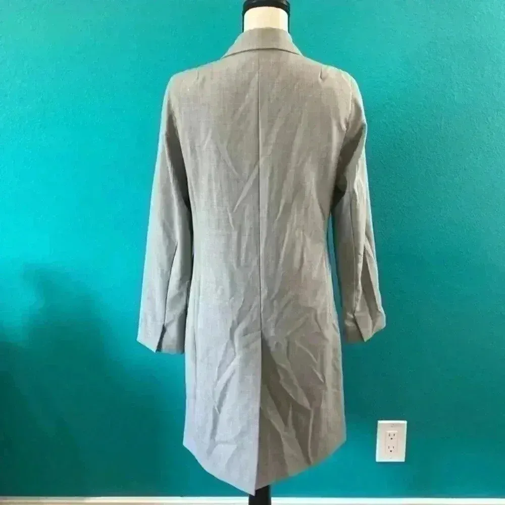 Gap long grey trench coat in size small - Image 3