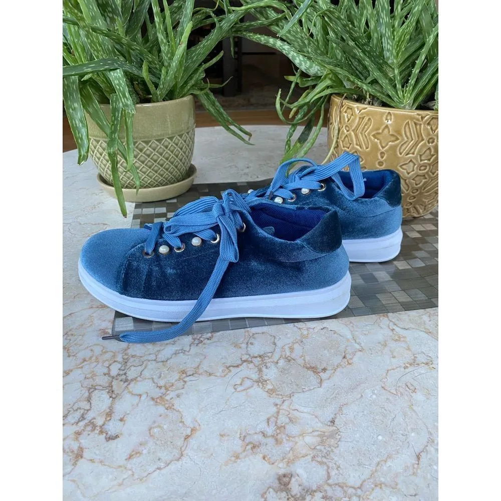 Velvet textile blue fashion sneakers size 7.5 with Pearl womens - Image 2
