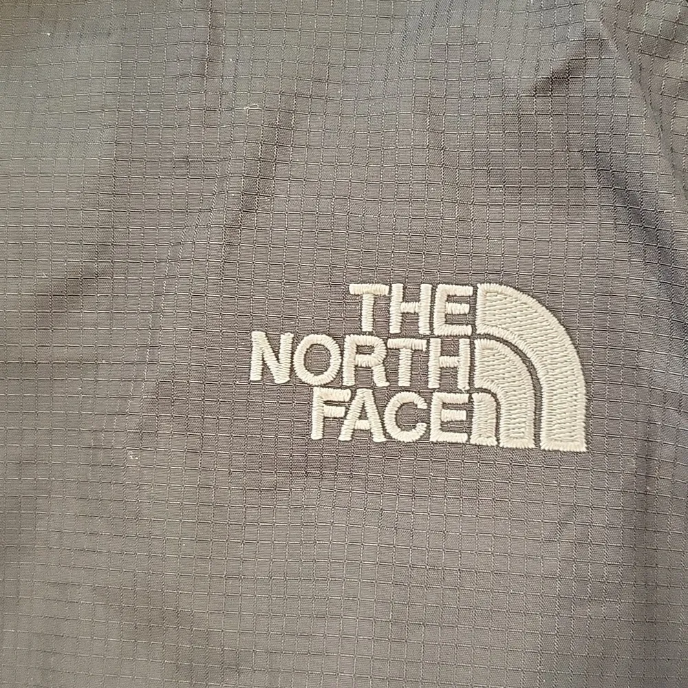 The North Face Hyvent 2.5L Rainjacket Raincoat - Image 7