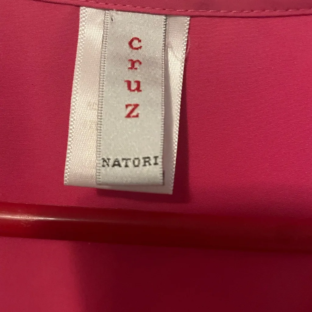 Natori  Vibrant Pink Garment - Image 4
