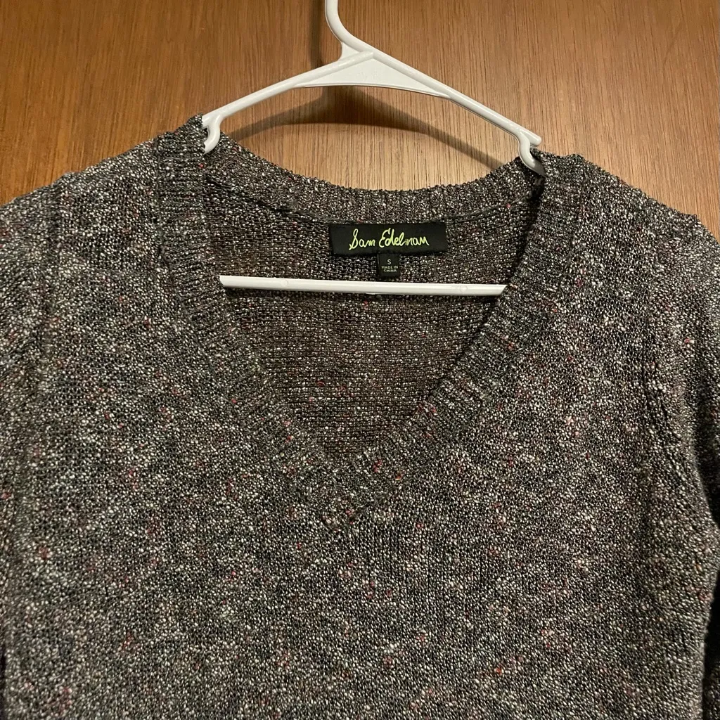 Sam Edelman Russian Romance Grey Neutral Vneck Sweater Size Small - Image 2