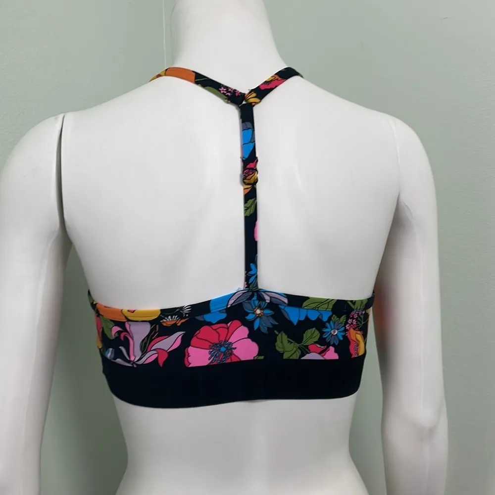 VS PINK Floral Sports Bra size small - Image 4