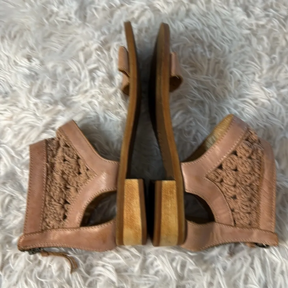 Anthropologie Latigo Womens Shoes Rupee Sandals Leather Flat Crochet Boho 7 - Image 9