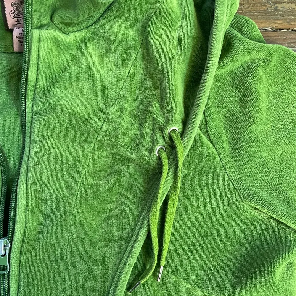 Vintage Y2K 90s Sarah Johnson Green Velour Zip
Up Hoodie - Image 9