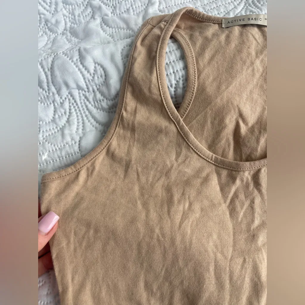 NWOT ACTIVE WEAR TAN COTTON BODYSUIT SMALL - Image 4
