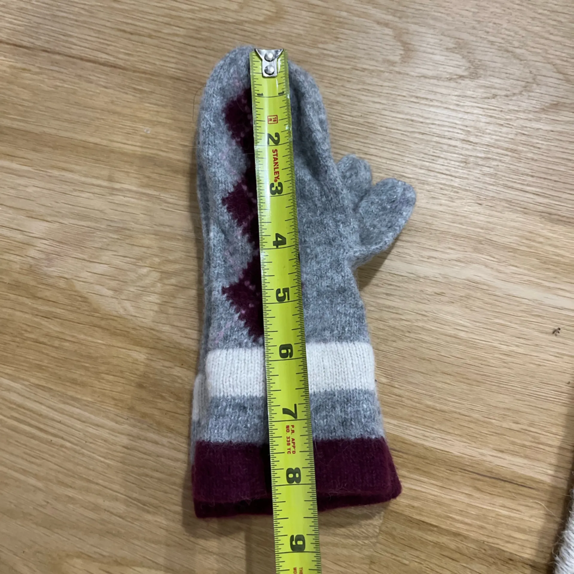 Wool Gray and Purple Argyle Mittens - Image 6