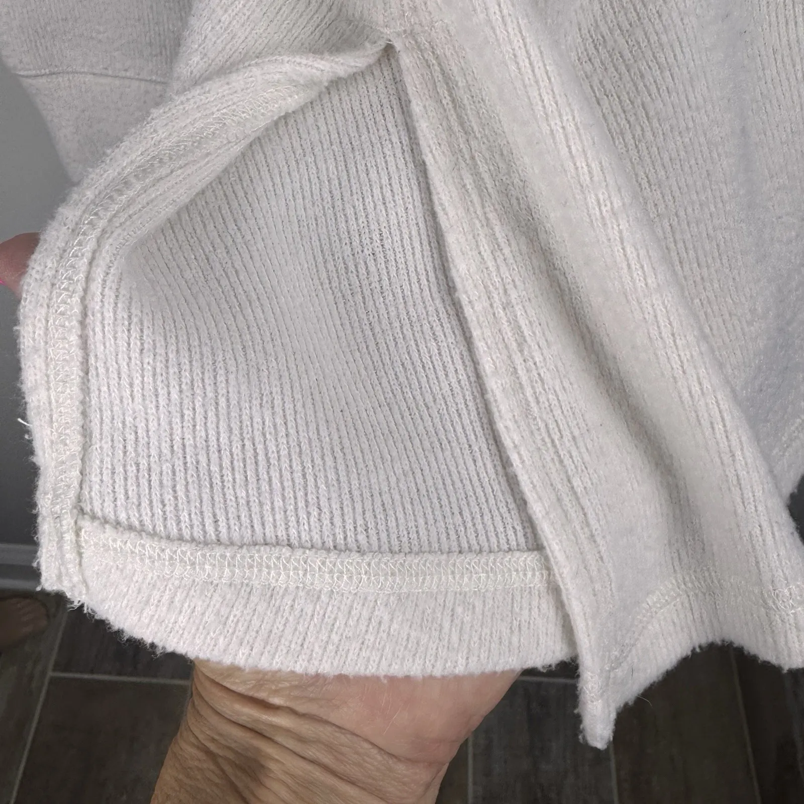 Abercrombie & Fitch Soft A&F Cozy Women's Hoodie Size S Ivory‎ - Image 10