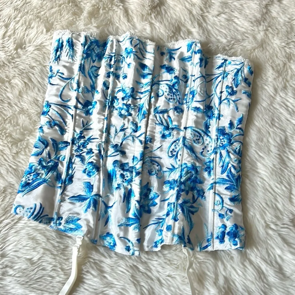 Frederick’s of Hollywood Corset - Image 6