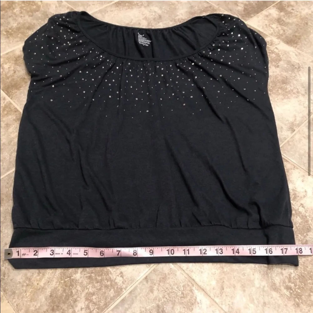 GAP scoop neck embellished short cap sleeve pullover blouse top black silver - Image 5