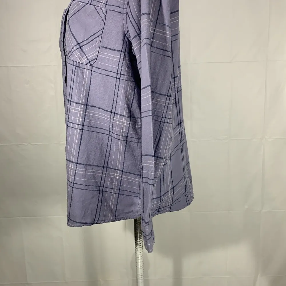 a.n.a Lavender Rocking Plaid Long Sleeve Button Down Shirt Top Size Medium - Image 7