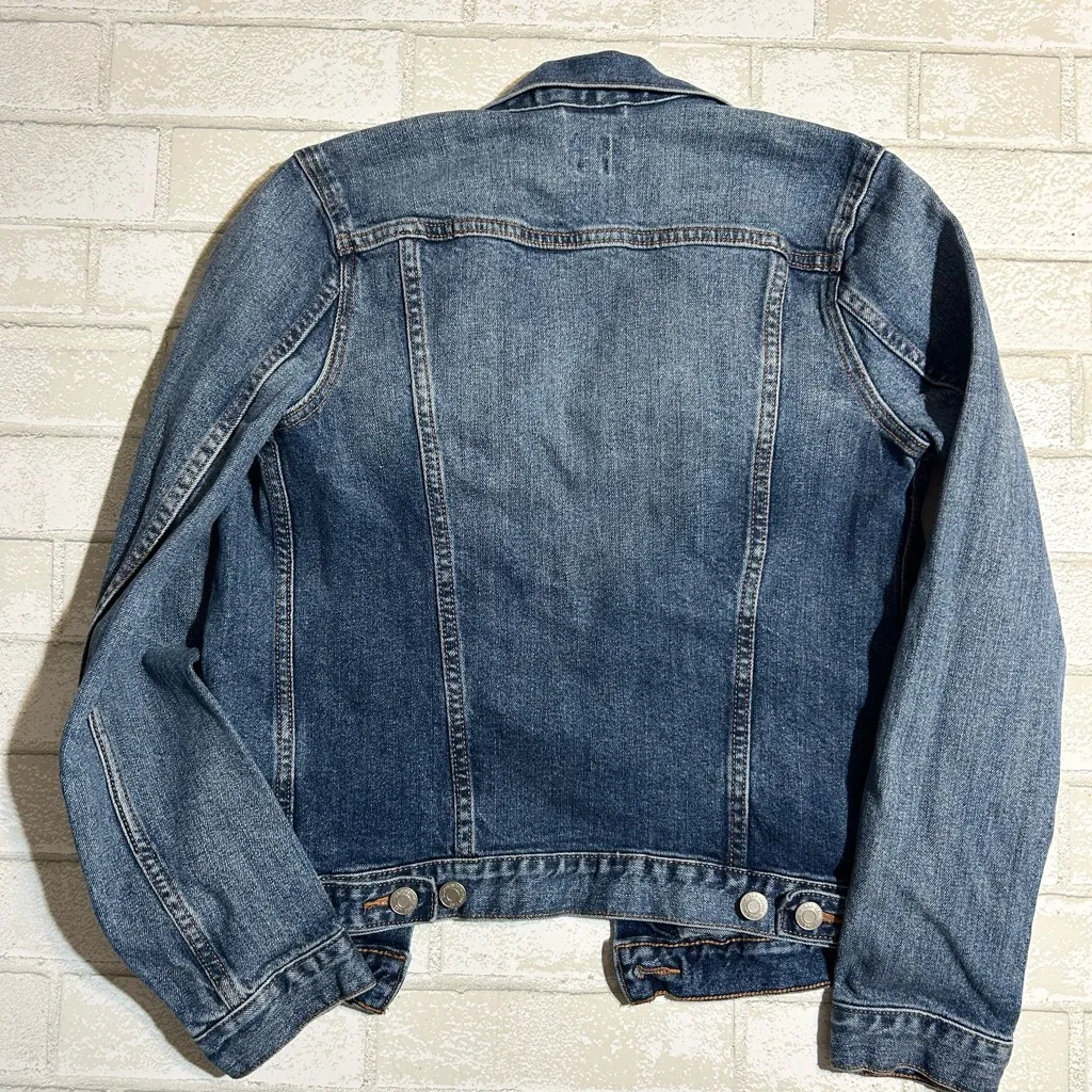 GAP Classic Blue Denim Jacket - Image 2