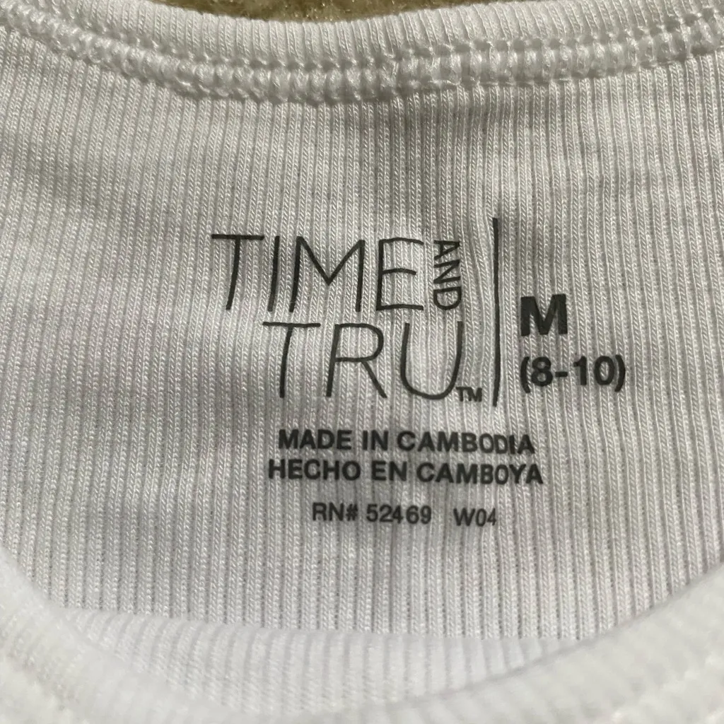 Time and Tru Classic White Tank Top Size M - Image 4