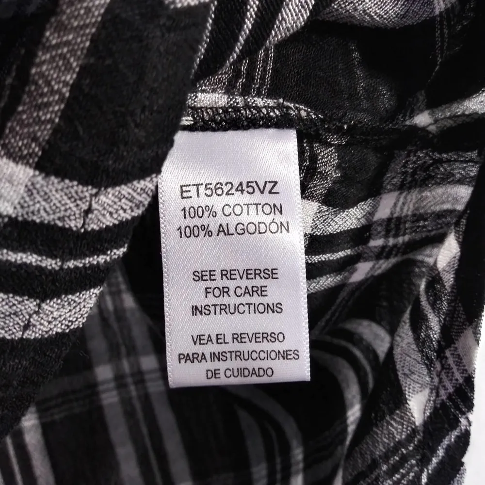 En Creme Black and white Plaid Blouse Size M - Image 4