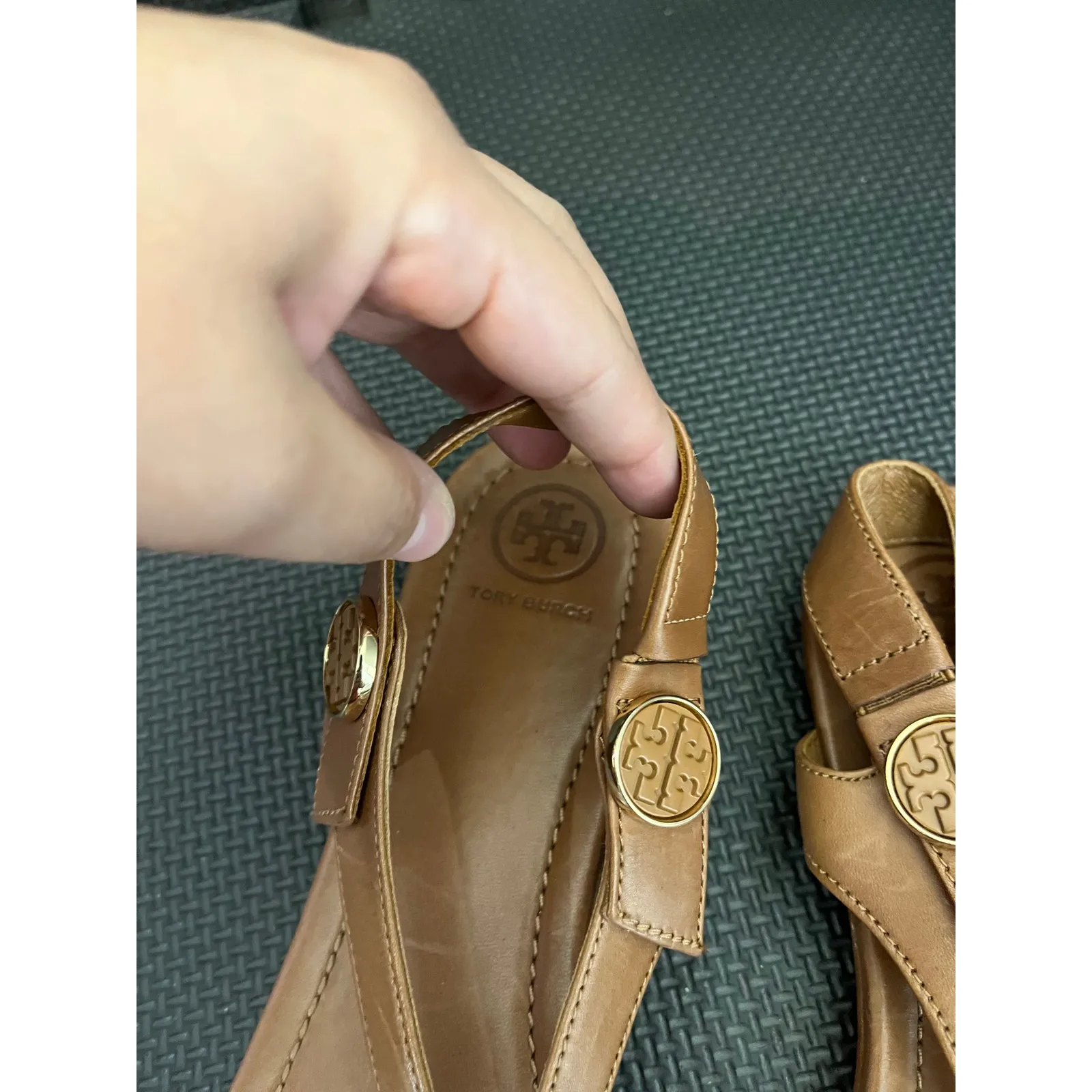 TORY BURCH Minnie Travel thong‎ slingback sandals sz 8 M Royal tan leather - Image 3