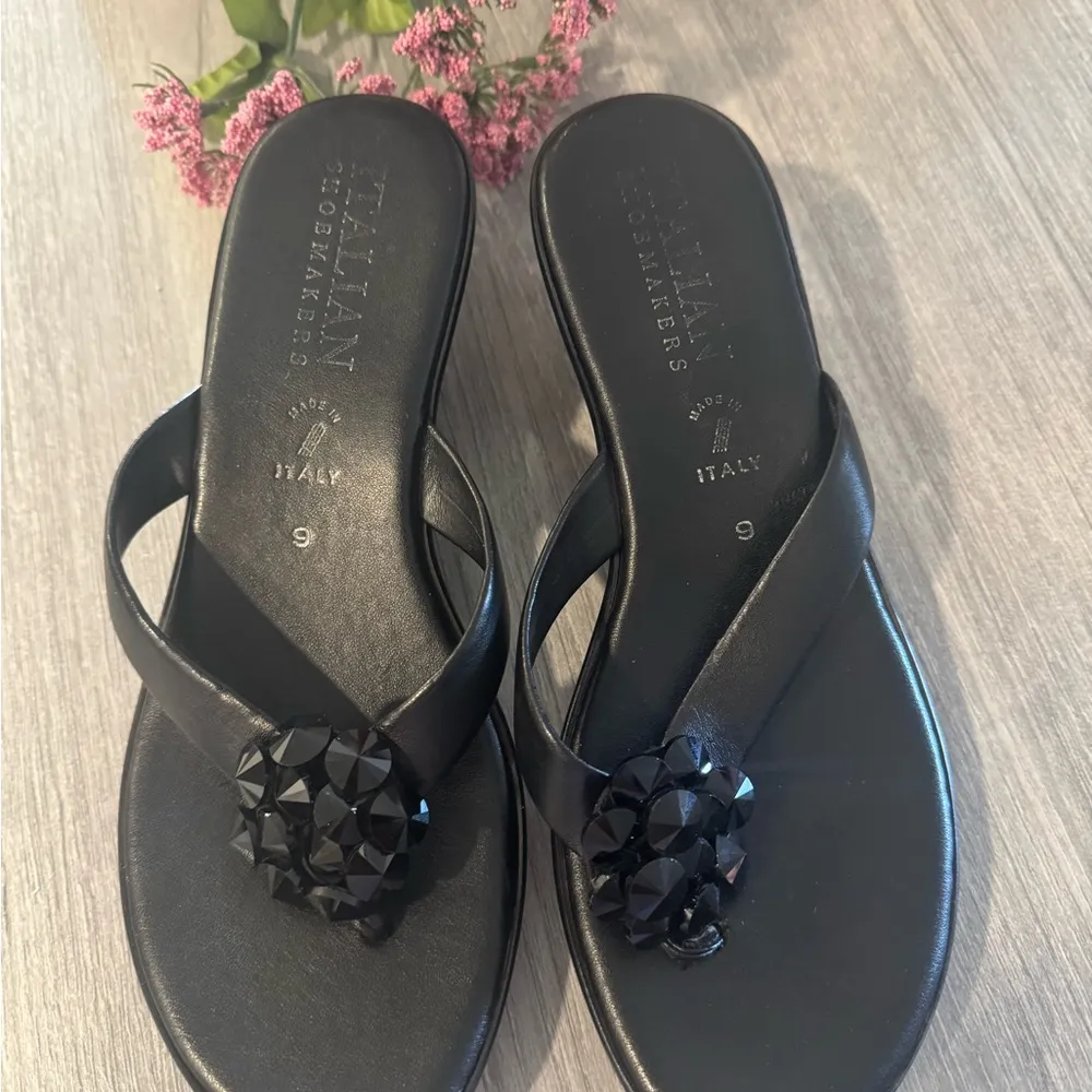 Italian Shoemaker Women's Sandals Beaded Accent Thong Black  Size 9 - Image 5