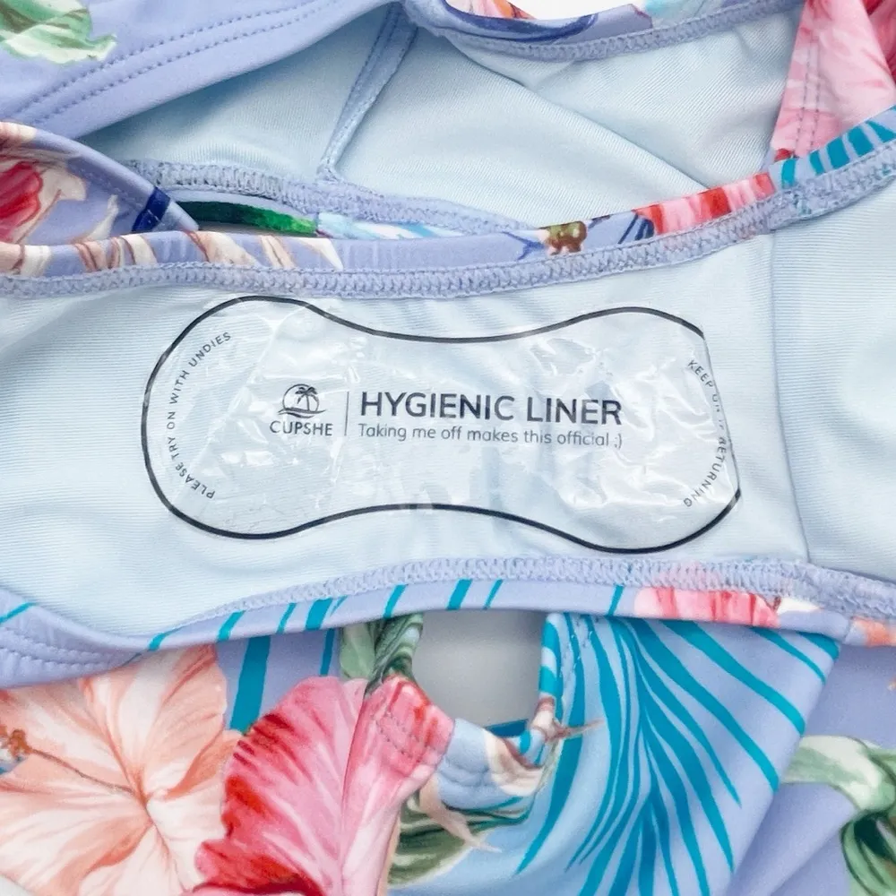 NWT Cupshe Cerulean Floral Ruffle Bikini Set Size Medium High Waist Tropical NEW - Image 10