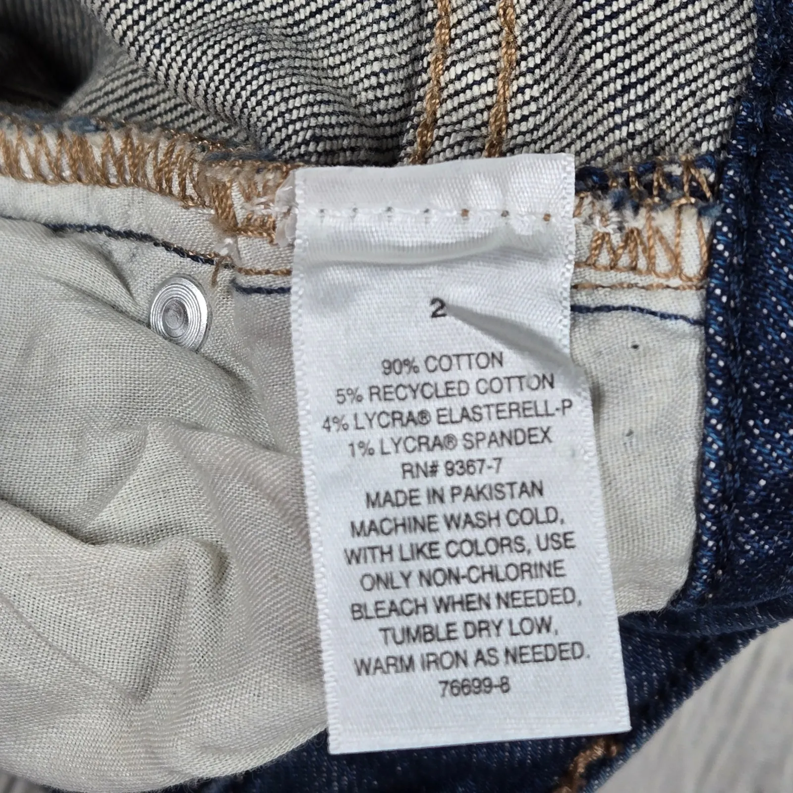 Arizona Jean Co High Rise Denim Shorts Womens Size 2 2.5 Inch Inseam Cuffed - Image 6