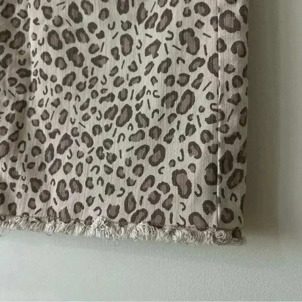 Sanctuary  Denim Simone Leopard Print Mini Skirt Size 29 EUC - Image 5