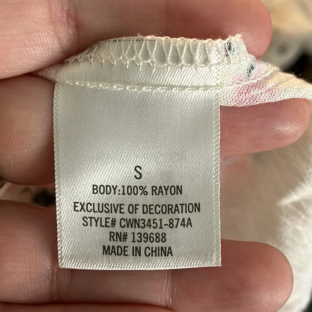 🎉 4 for $20 Mi Ami Floral Crop Top, Small - Image 8