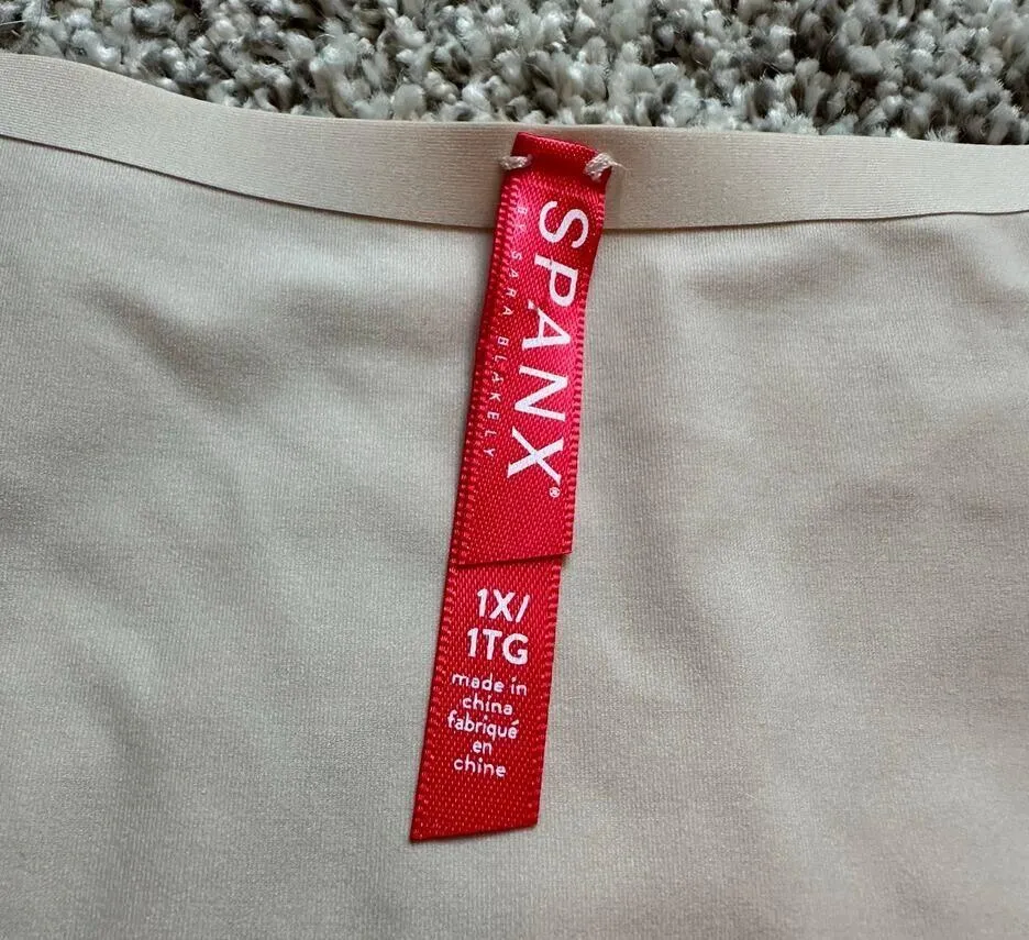 SPANX nude shapewear tank top size 1X - Image 4