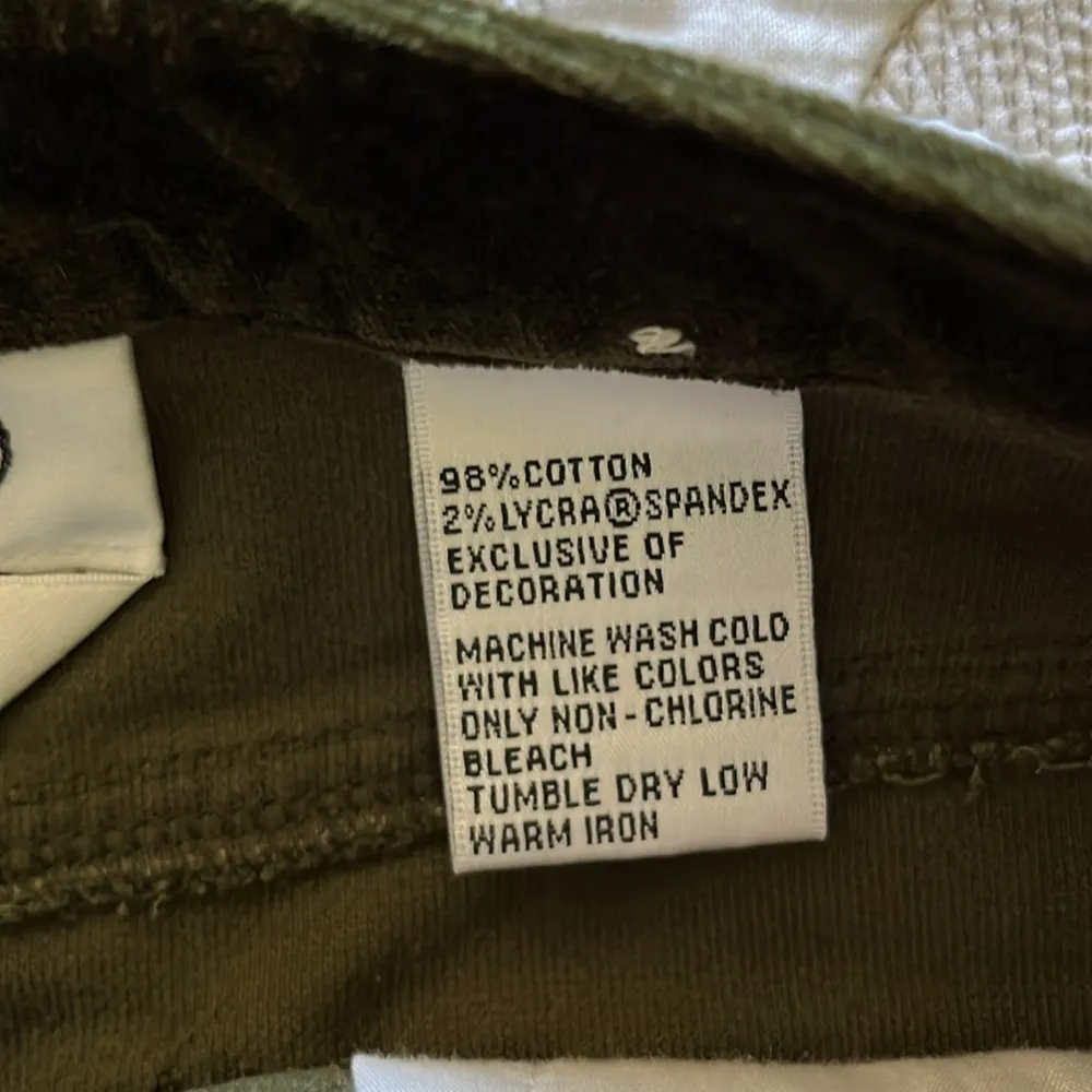 Talbots buttery soft green velvet like pants - Image 7