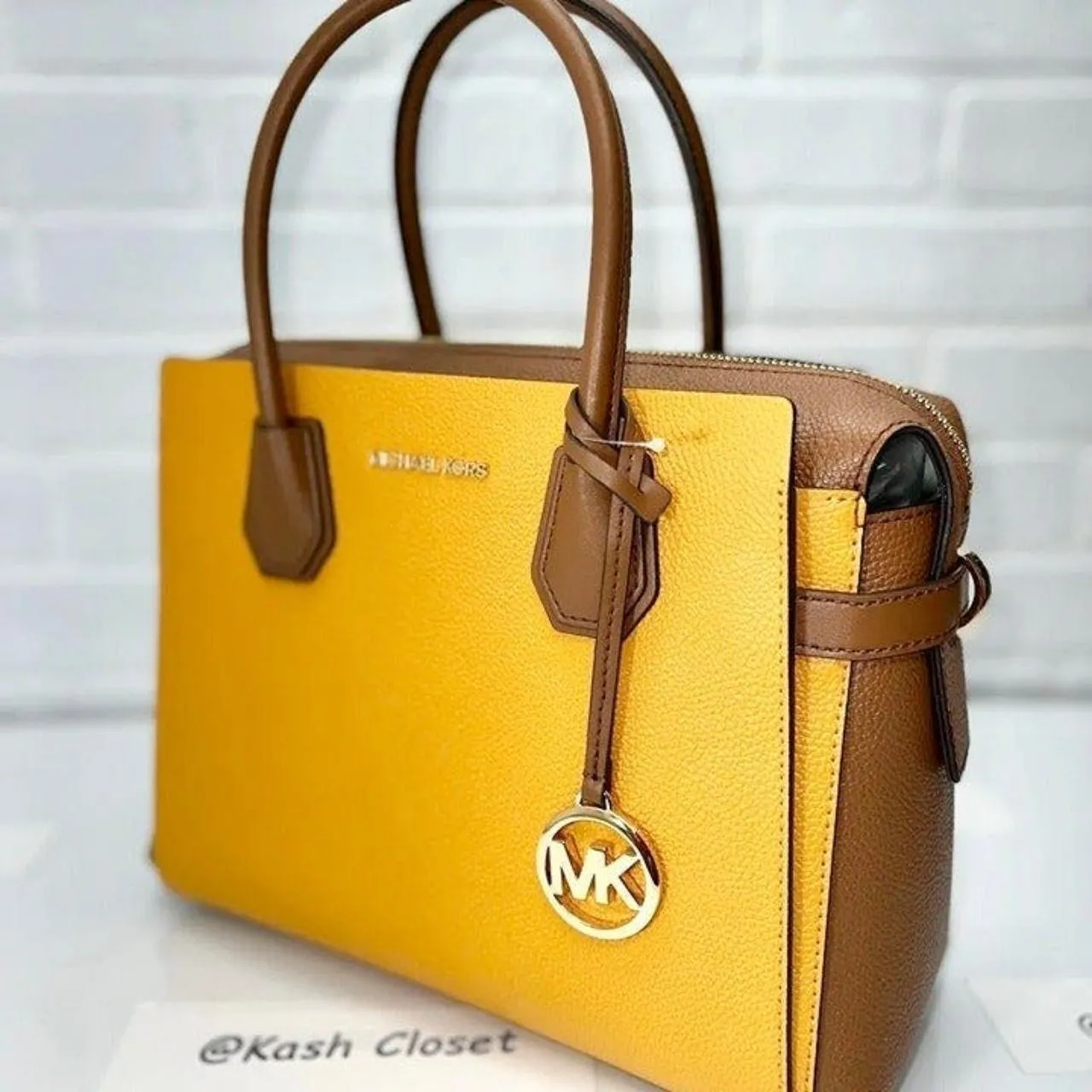Michael Kors Honeycomb Multi Mercer Satchel Pebbled Leather Belt Purse - Image 4