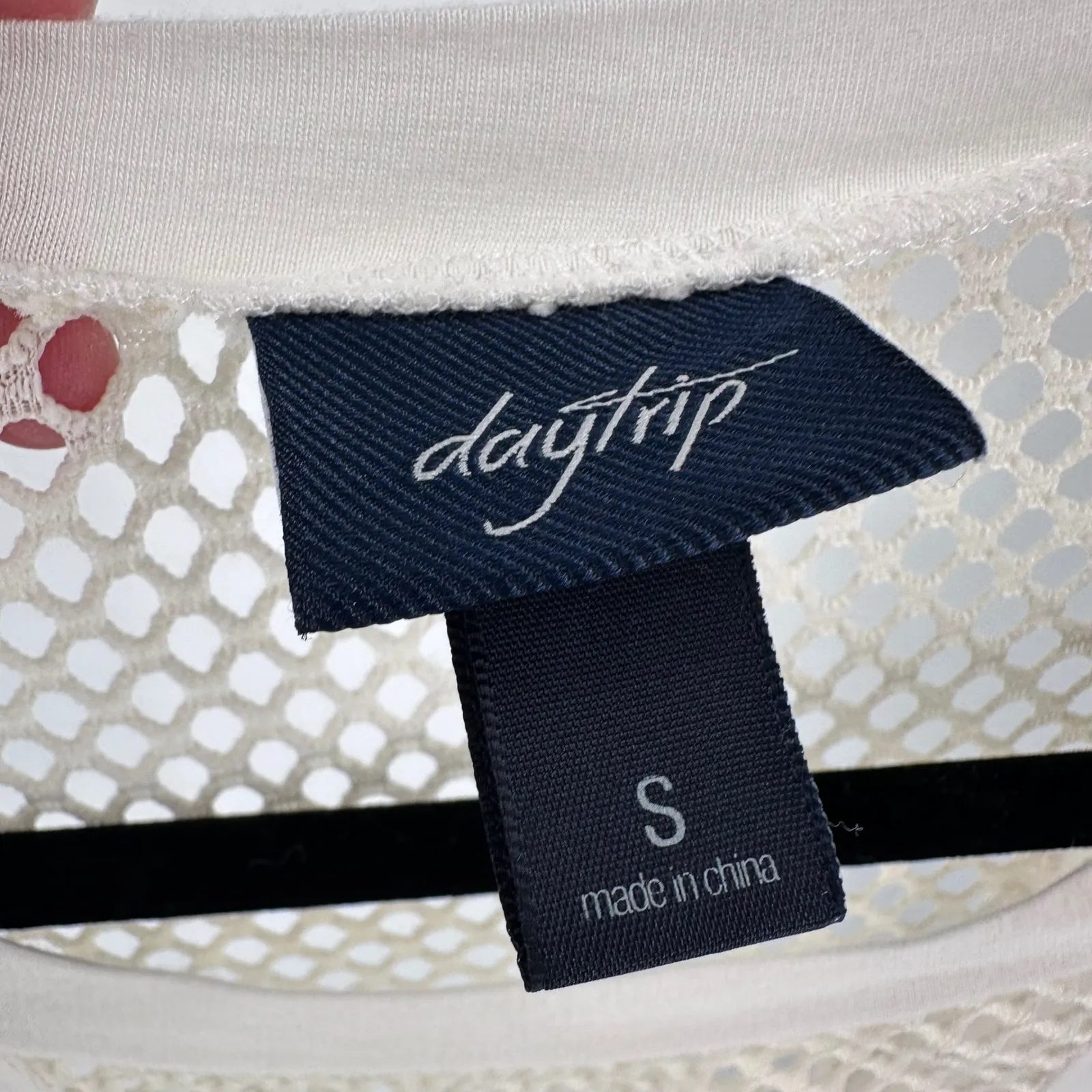 Daytrip Cream Mesh V-Neck Short Sleeve T-Shirt Top Size S Soft Grunge Festival - Image 8