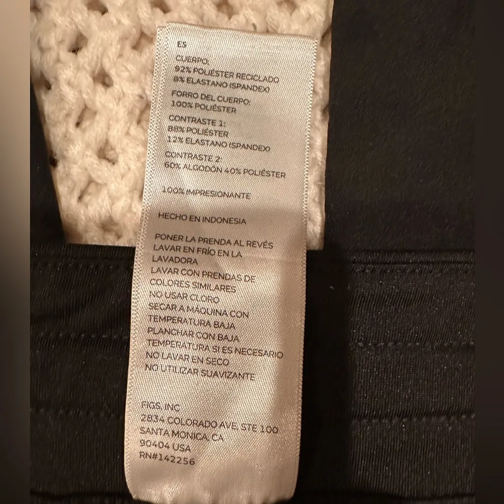 FIGS TECHNICAL WOMENS LARGE PANTS - Image 9