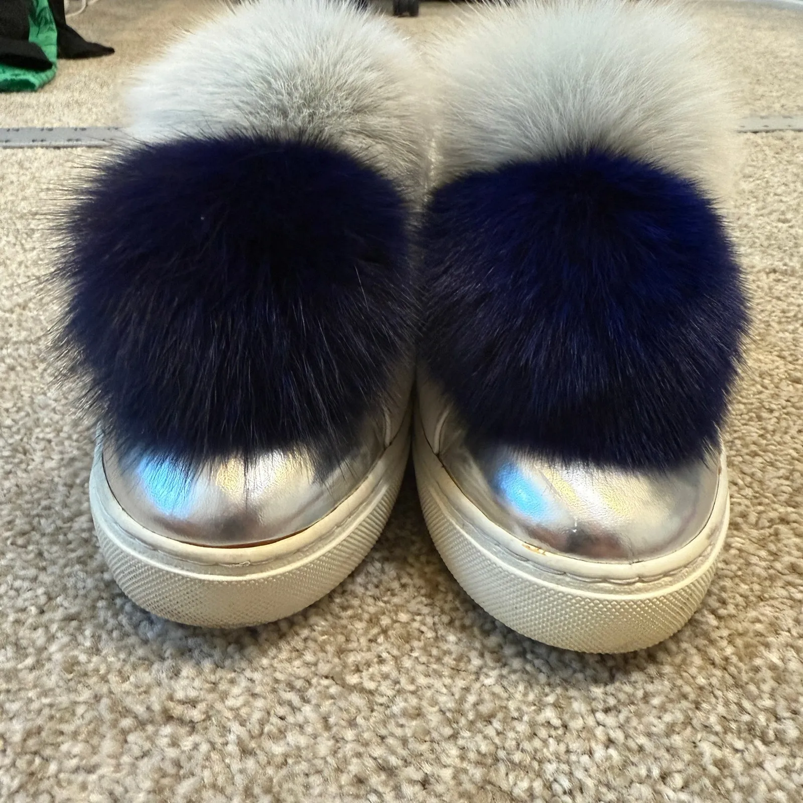 Here/Now 9.5 fox fur Pom Pom platform sneakers 2527 Blue - Image 5