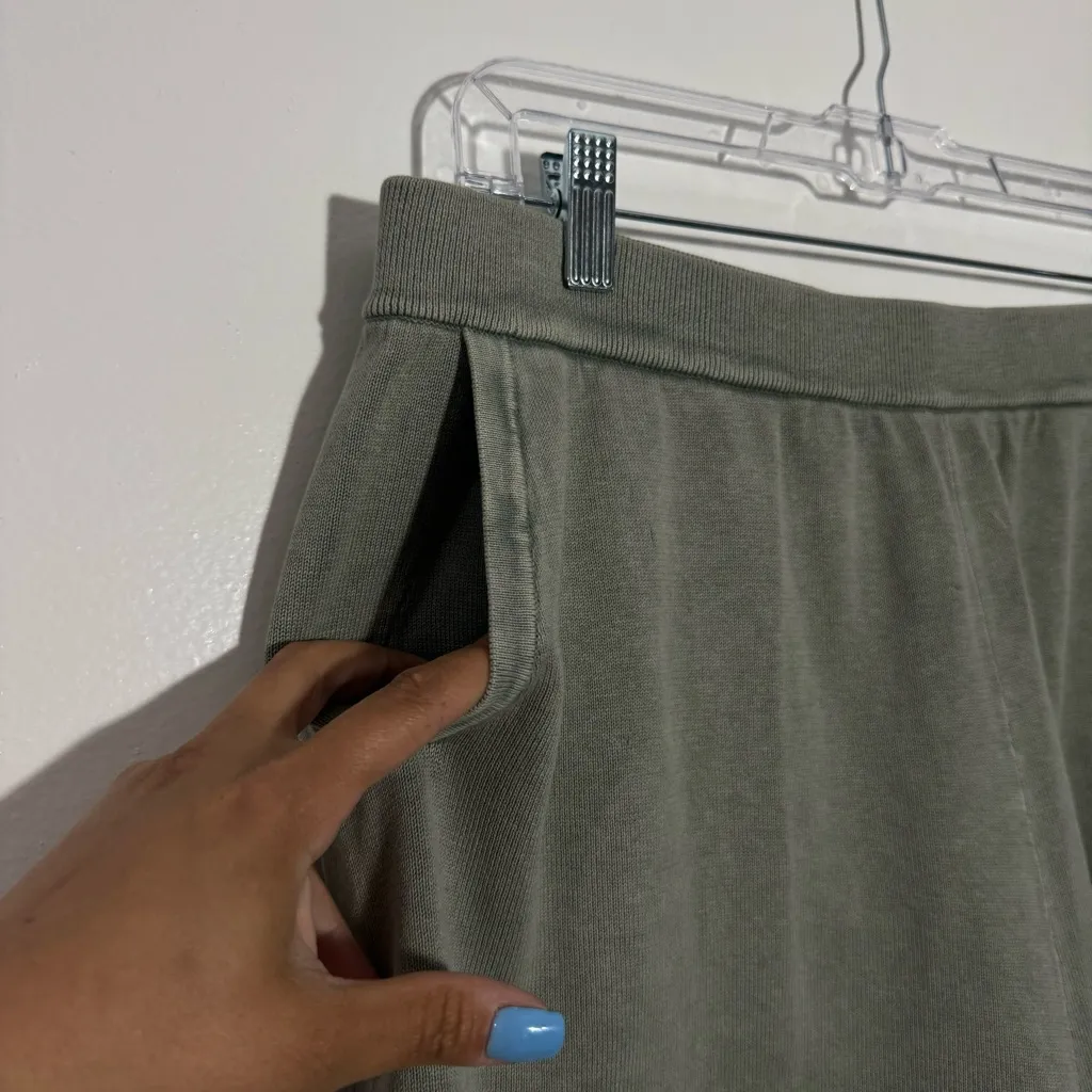 Barefoot Dreams Sunbleached Lounge Shorts‎ Faded In Clover Size 1X - Image 3