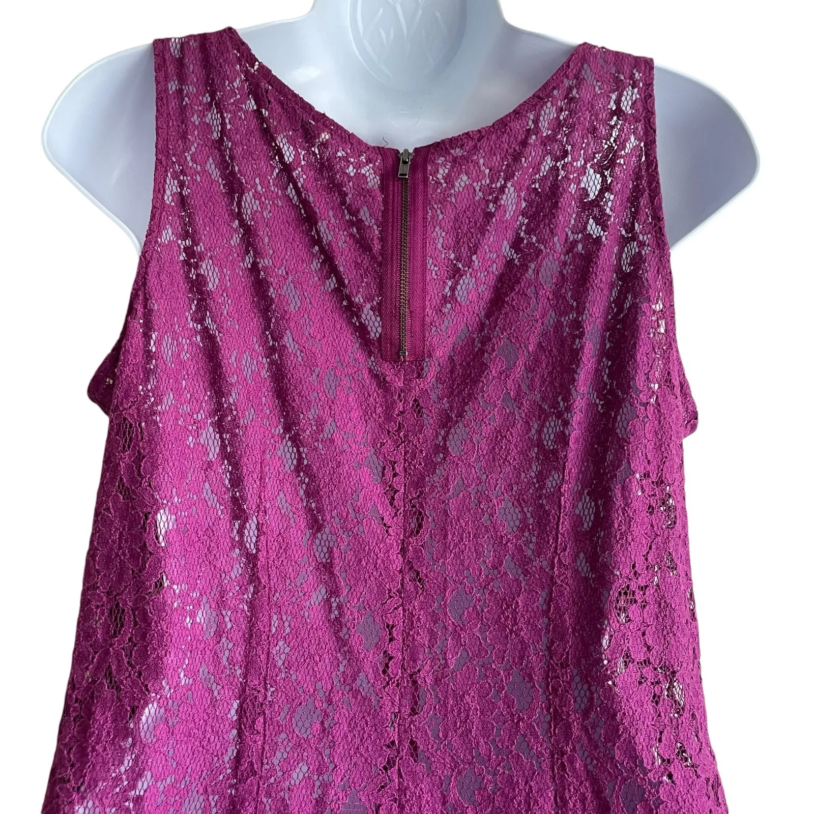 CAbI Women Sleeveless Top With Cami Lining S Lacey Coquette‎ Fairy Cottagecore - Image 8