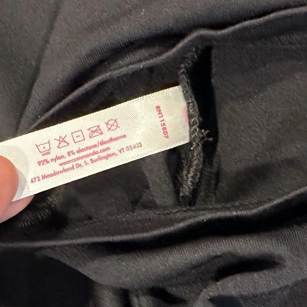 NWT Commando Minimalist Sleeveless Turtleneck in Black - Size: L/XL - Image 6