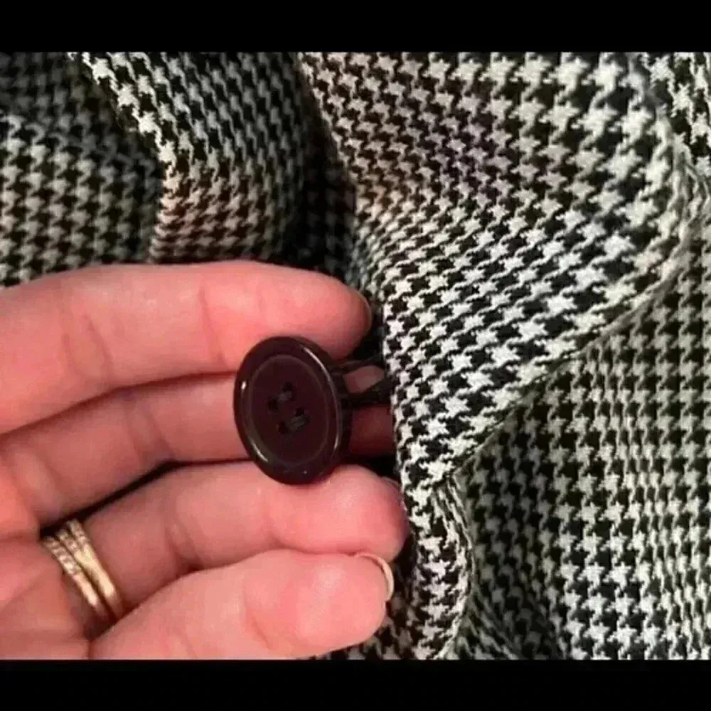 ⭐️ Beautiful Vintage long gingham high waisted button down skirt Black Size 6P - Image 6