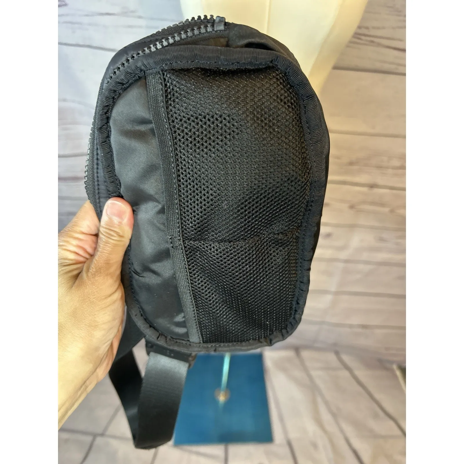 Lululemon Wunder Puff Everywhere Belt Bag Black Crossbody Camera Bag 1L - Image 8