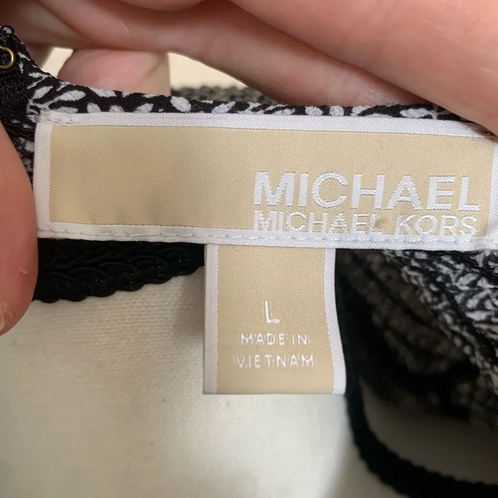 Michael Michael Kors | flowy top with Vine pattern - Image 4