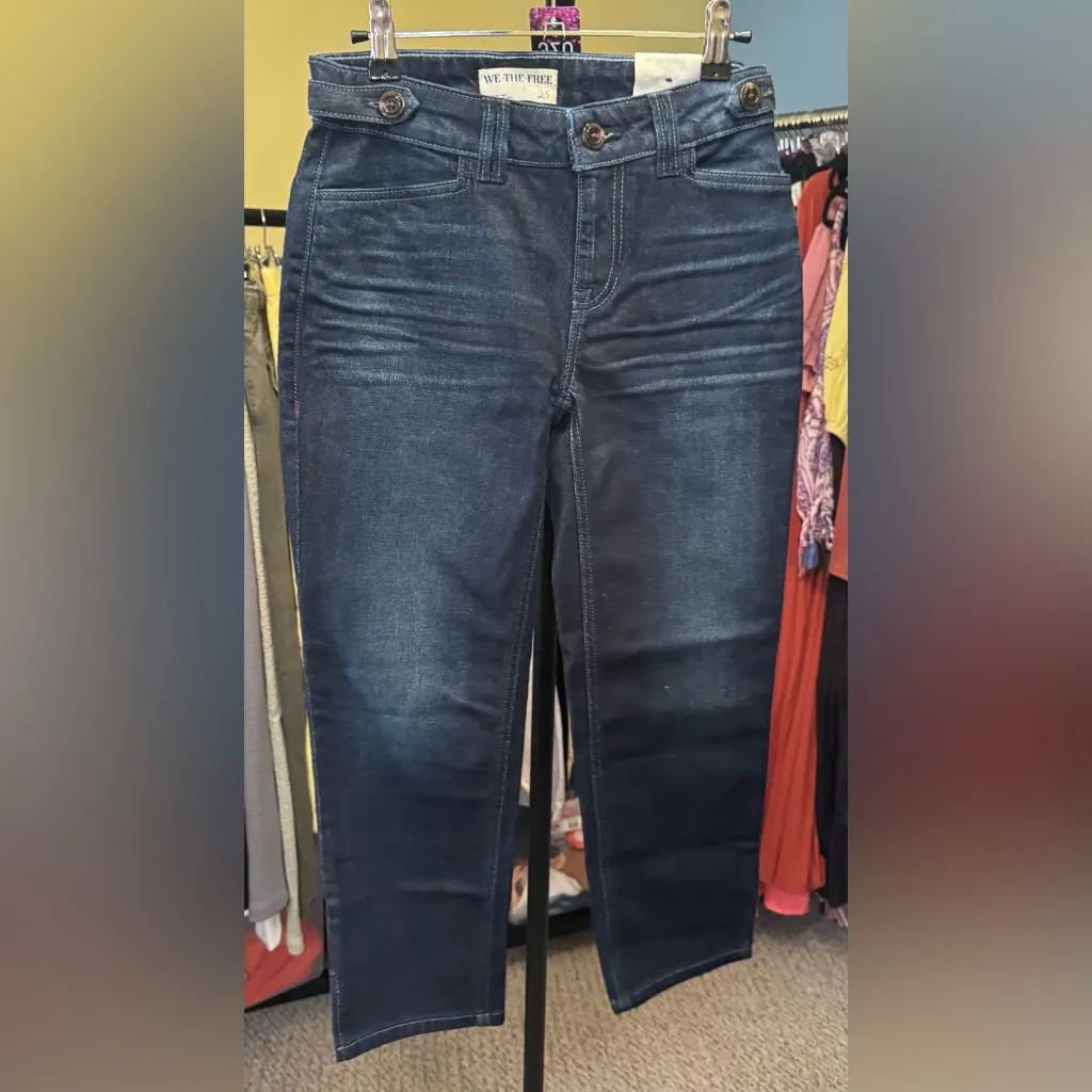 Free People We The Free “Always Tomorrow Low Rise Capri” in Carpe Diem, NWT - Image 7