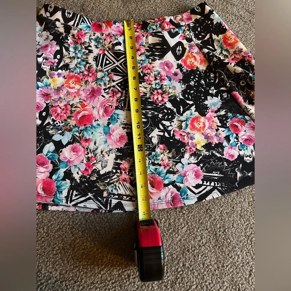 Aeropostale Women’s Hot Pink Floral Skirt XL Mini Stretch - Image 4