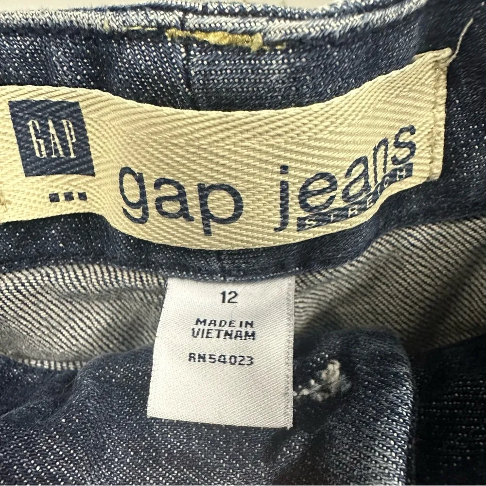 Gap Denim Bermuda Mid Rise 5 Pocket Stretch Med Wash Blue Jean Shorts Womens 12 - Image 9