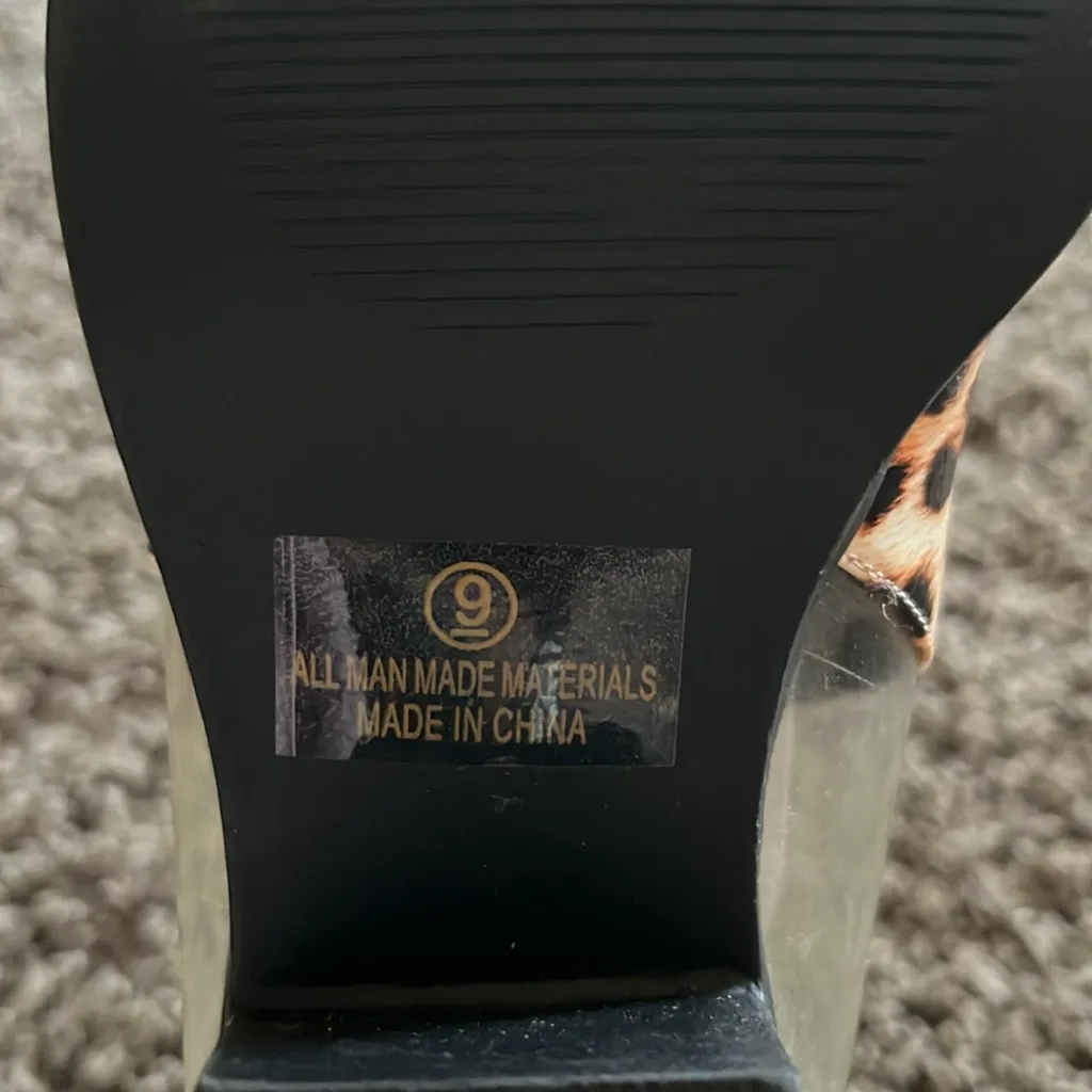 Olivia Jaymes Animal Print Vinyl Pointy Toe Boots Brown Size 8.5 - Image 3