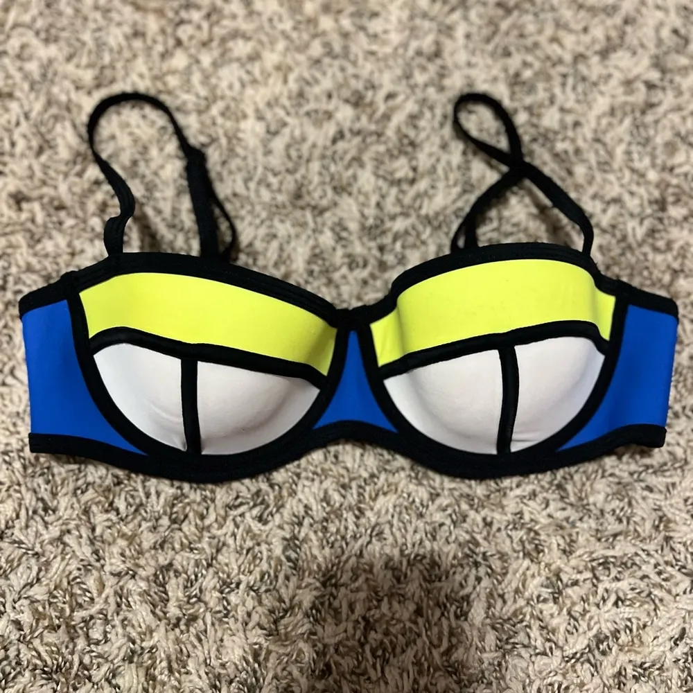 Triangle swim set Size M - Image 3