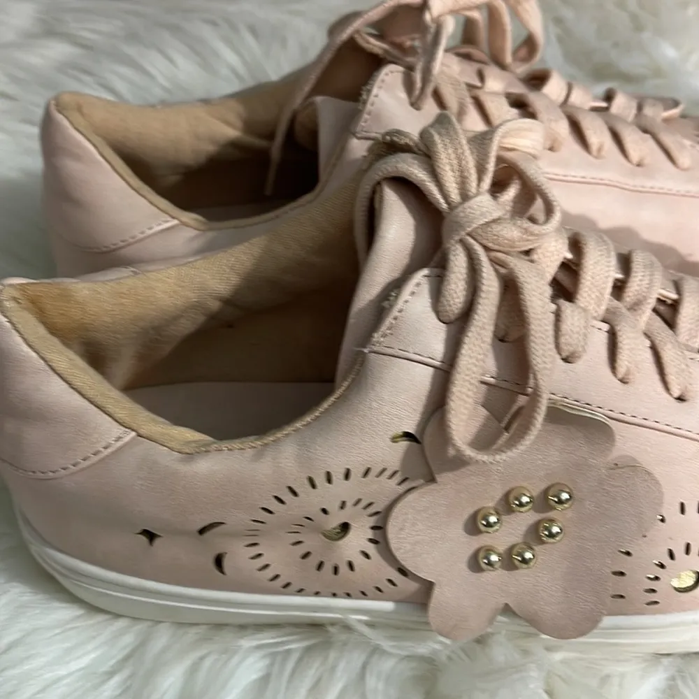Nanette Lepore Wesley Blush Floral Leather Women's Lace Up Sneakers Size 8.5 - Image 10
