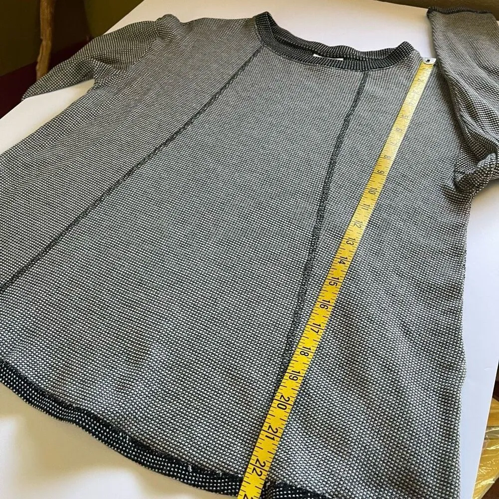 J.Jill size PM knit loose fit scoop neck knit top or sweater. Black - Image 8